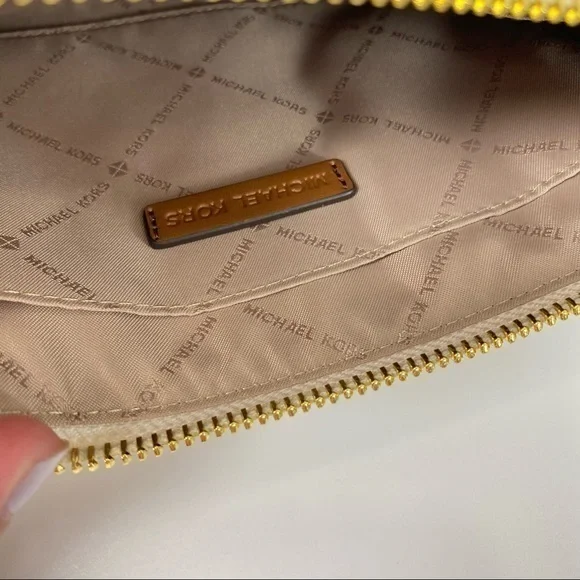 Michael Kors Wristlet Wallet Jet Set Large Clutch Vanilla Floral Print Canvas - Picture 3 of 8